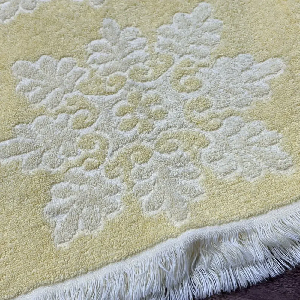 2 Vtg Cannon Royal Family Bath Hand Towels Yellow Sculpted Scroll 28